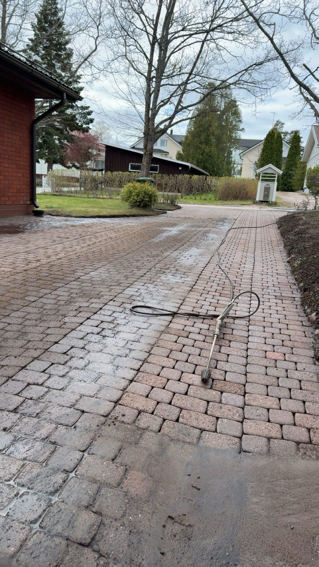 kivetystenpesu ennen jälkeen
